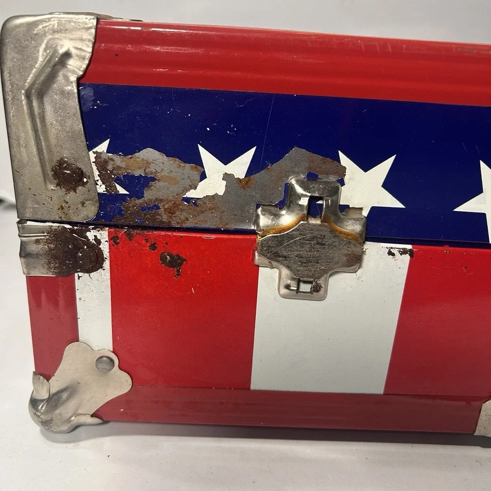 Vintage American Flag Metal Trunk Newspaper Lined Interior Patriotic Chest